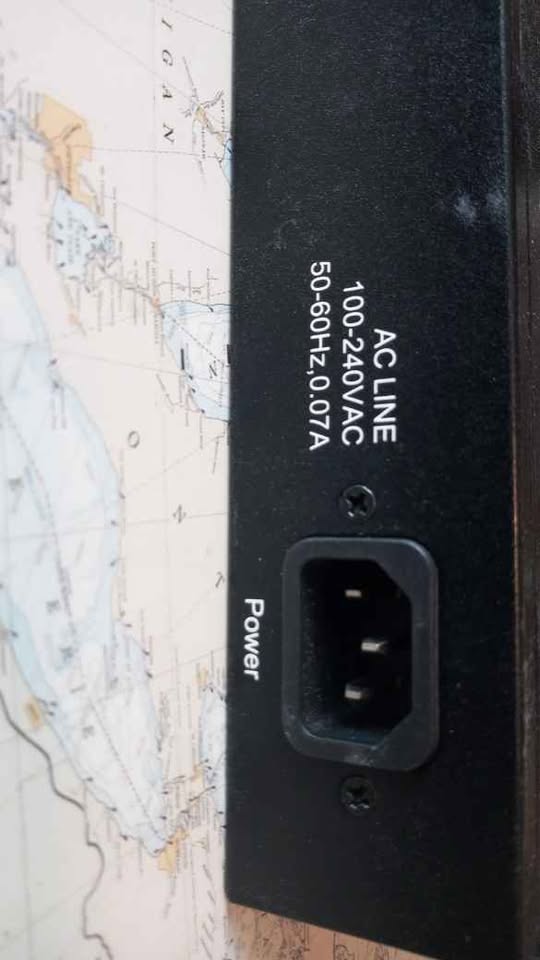 16-Port Fast Ethernet Unmanaged Switch - DSS-16+