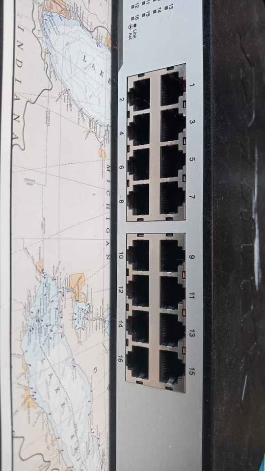 16-Port Fast Ethernet Unmanaged Switch - DSS-16+
