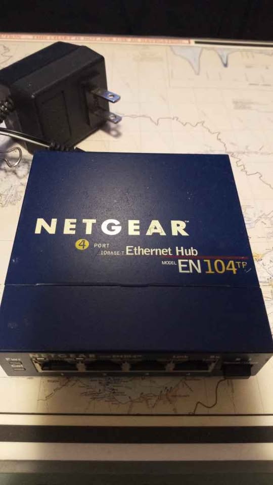 Netgear Ethernet Hub EN104TP